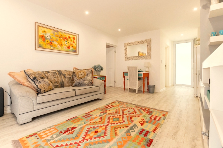 4 Bedroom Property for Sale in Paradise Beach Western Cape